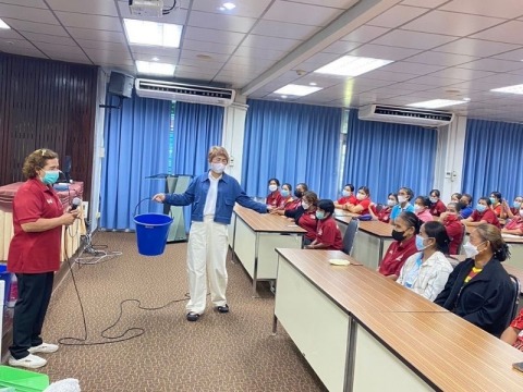 รับฝึกอบรมแม่บ้านมืออาชีพ